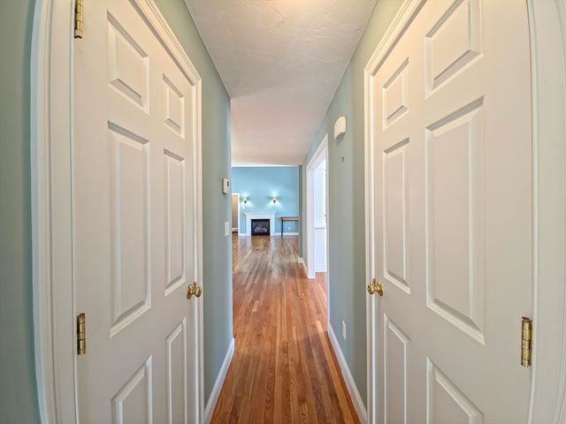 12 Doves Wing Rd, Yarmouth, MA 02664