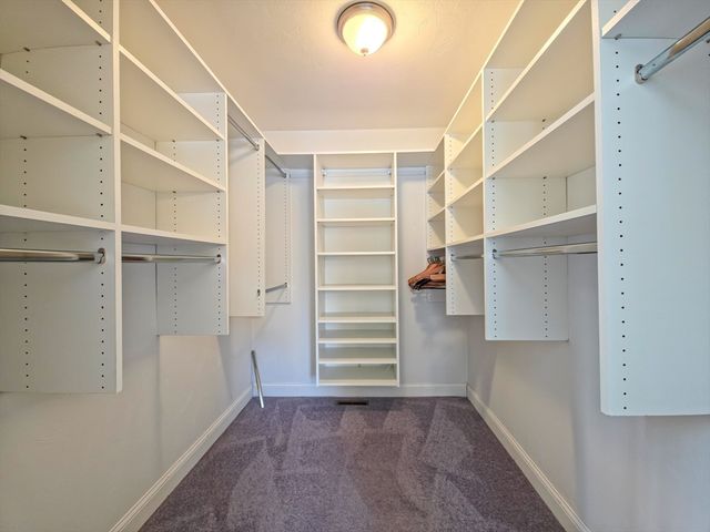 12 Doves Wing Rd, Yarmouth, MA 02664