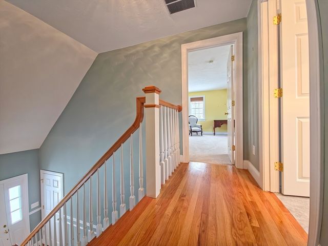 12 Doves Wing Rd, Yarmouth, MA 02664