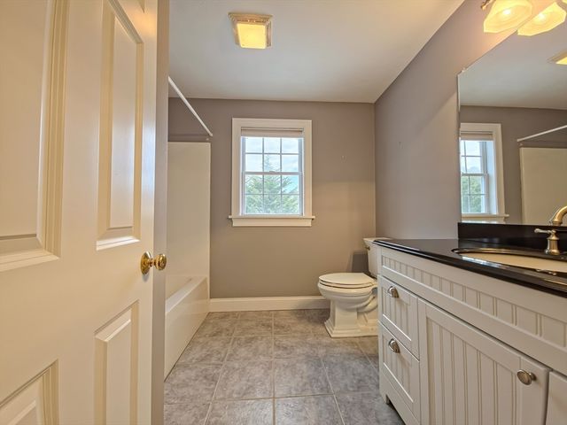 12 Doves Wing Rd, Yarmouth, MA 02664