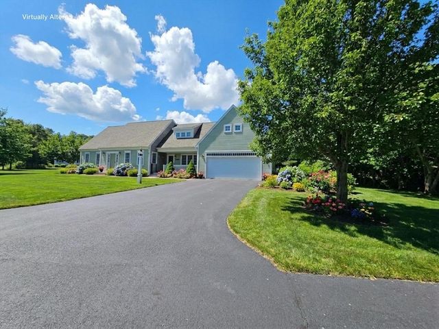 12 Doves Wing Rd, Yarmouth, MA 02664