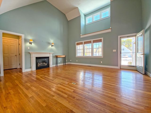 12 Doves Wing Rd, Yarmouth, MA 02664