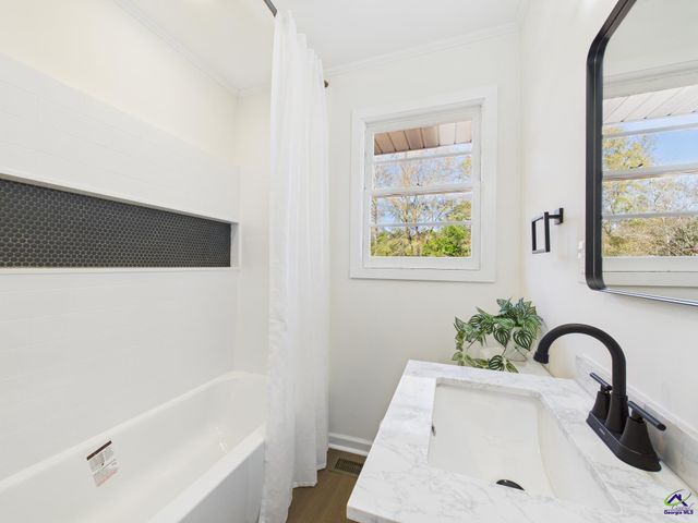 2489 Locksley Drive, Macon, GA 31206