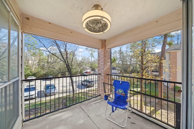 8051 Bay Branch Drive 421, The Woodlands, TX 77382