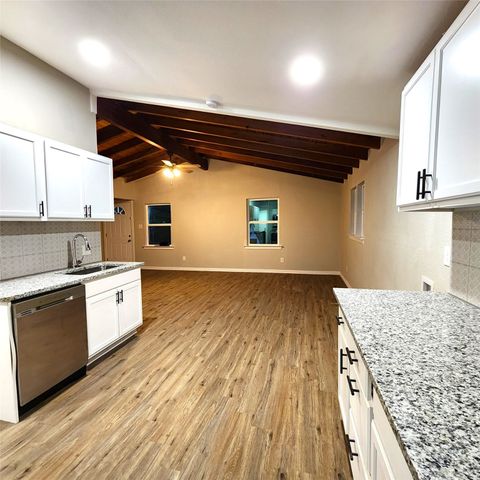 142 Andrea Street B, Pottsboro, TX 75076