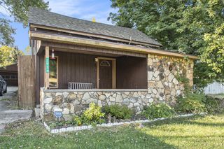 2934 W Front Street, Buchanan, MI 49107