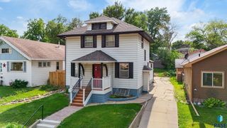 715 N Prairie Ave, Sioux Falls, SD 57104