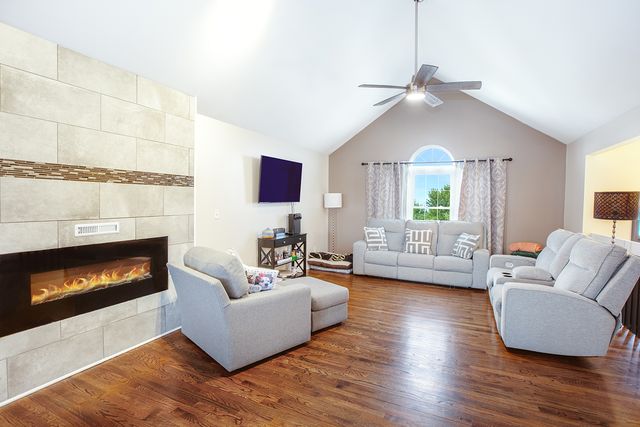 443 Danielle Road, Matteson, IL 60443