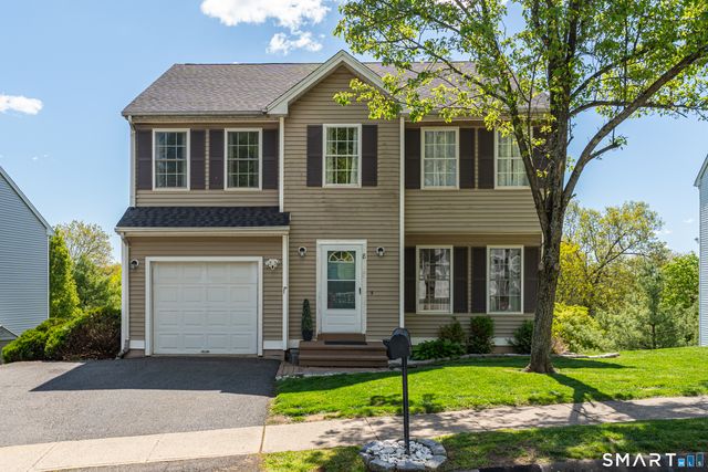 8 Foot Circle 8, Wallingford, CT 06492
