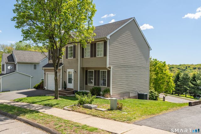 8 Foot Circle 8, Wallingford, CT 06492