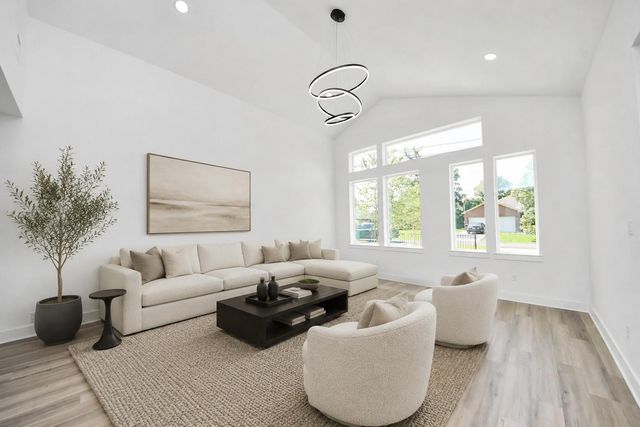 8109 Hamlet Street, Houston, TX 77078