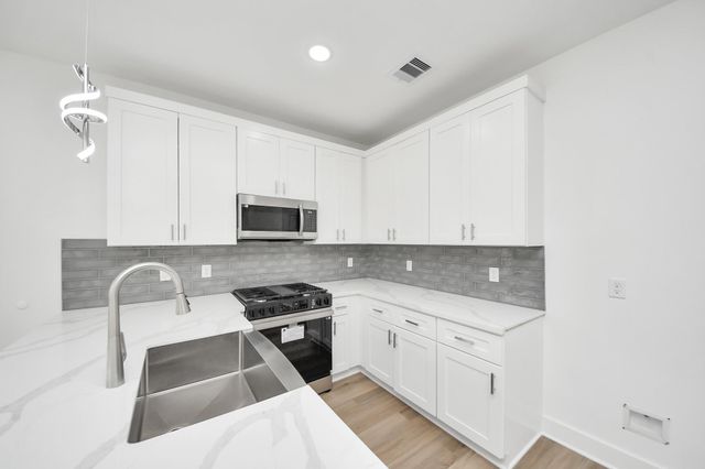 8109 Hamlet Street, Houston, TX 77078