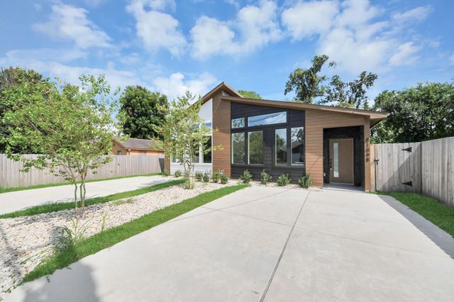 8109 Hamlet Street, Houston, TX 77078