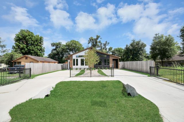 8109 Hamlet Street, Houston, TX 77078