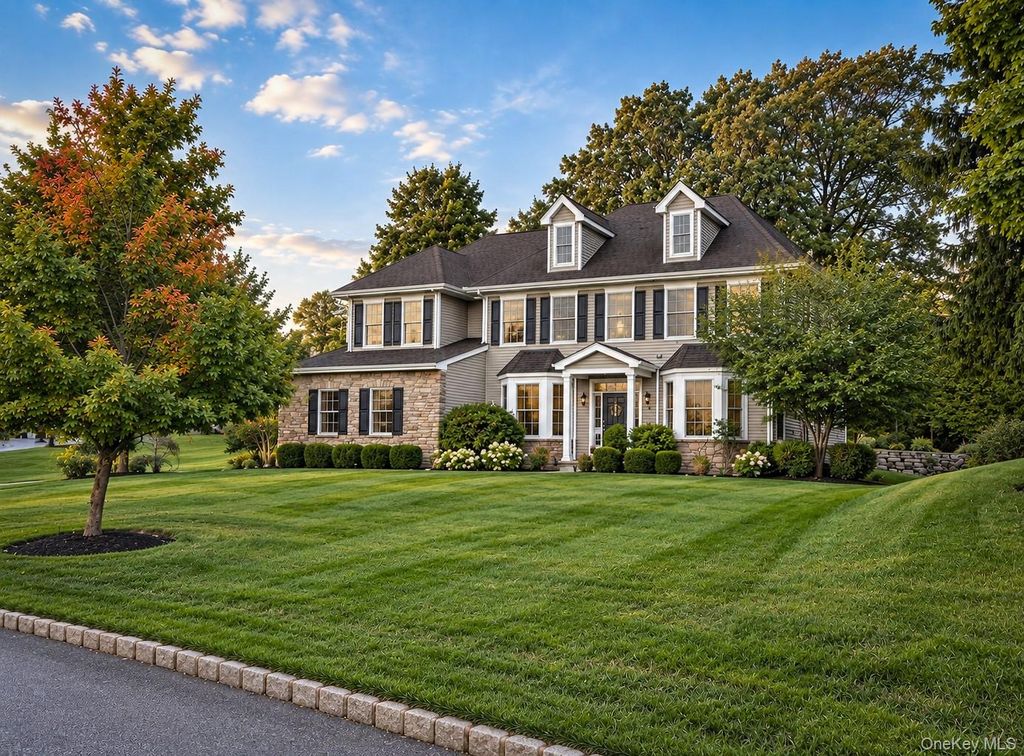 84 Mansion Ridge Boulevard, Monroe, NY 10950