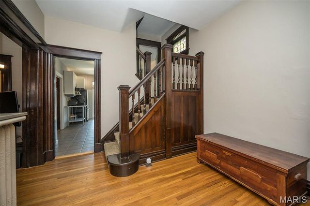 3528 Kingsland Court, St Louis, MO 63111