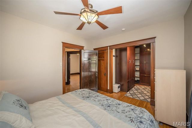 3528 Kingsland Court, St Louis, MO 63111