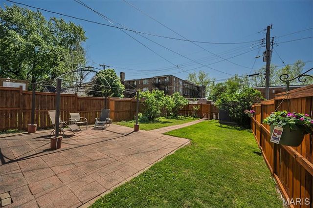 3528 Kingsland Court, St Louis, MO 63111