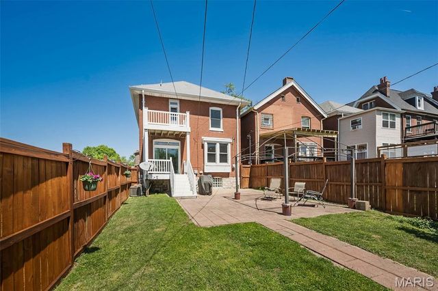 3528 Kingsland Court, St Louis, MO 63111