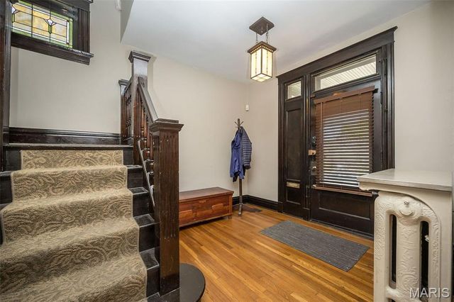 3528 Kingsland Court, St Louis, MO 63111
