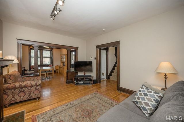 3528 Kingsland Court, St Louis, MO 63111