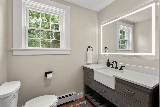 125 Bayview Ave, Berkley, MA 02779