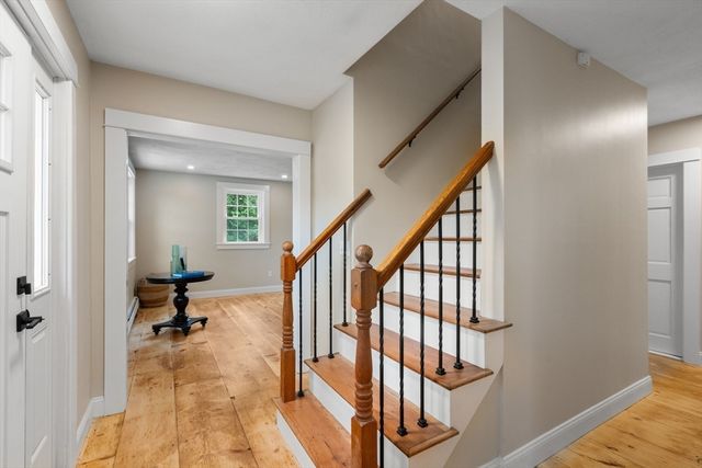 125 Bayview Ave, Berkley, MA 02779