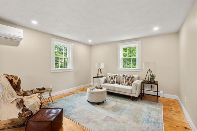 125 Bayview Ave, Berkley, MA 02779