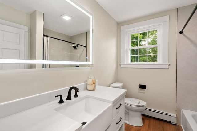 125 Bayview Ave, Berkley, MA 02779