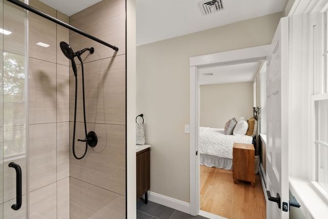 125 Bayview Ave, Berkley, MA 02779