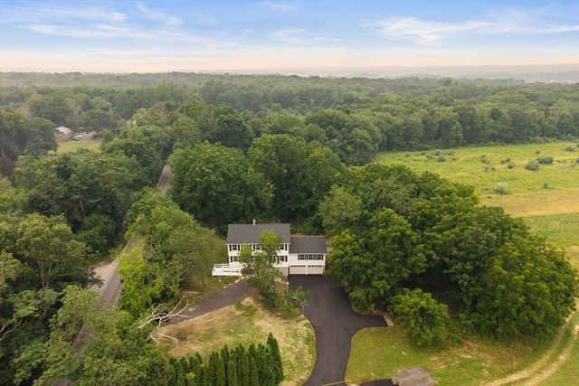 125 Bayview Ave, Berkley, MA 02779