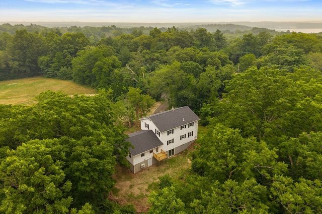 125 Bayview Ave, Berkley, MA 02779