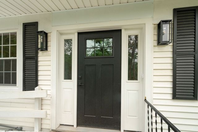 125 Bayview Ave, Berkley, MA 02779