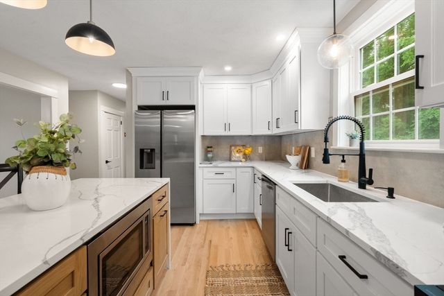 125 Bayview Ave, Berkley, MA 02779