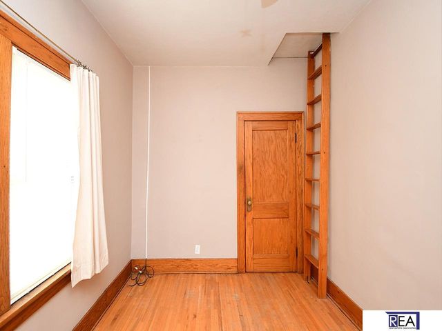 2916 Arbor Street, Omaha, NE 68105