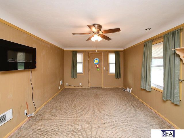 2916 Arbor Street, Omaha, NE 68105