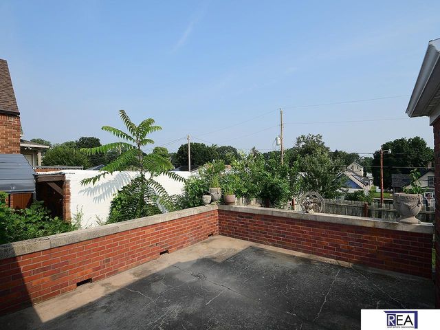 2916 Arbor Street, Omaha, NE 68105