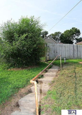 2916 Arbor Street, Omaha, NE 68105