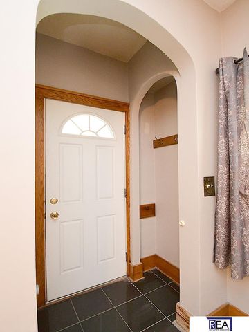 2916 Arbor Street, Omaha, NE 68105