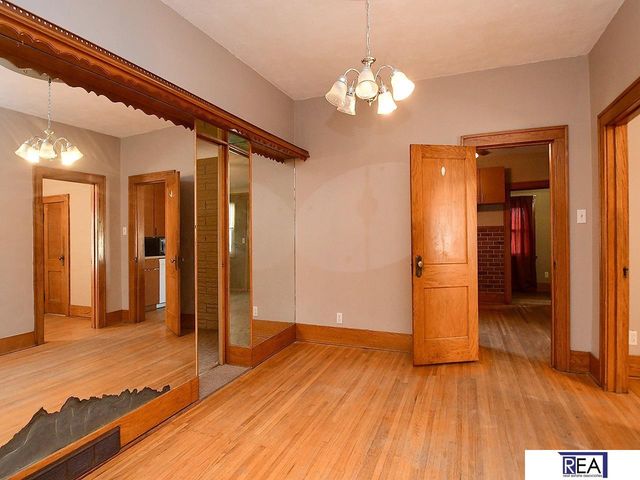 2916 Arbor Street, Omaha, NE 68105