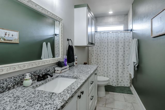 2419 FM 597, Abernathy, TX 79311