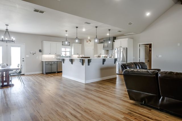 2419 FM 597, Abernathy, TX 79311