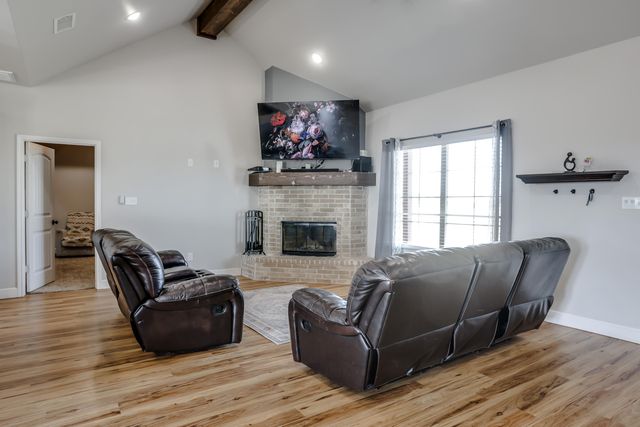 2419 FM 597, Abernathy, TX 79311