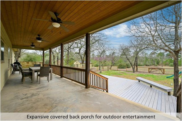 170 Woodland CT, Bastrop, TX 78602