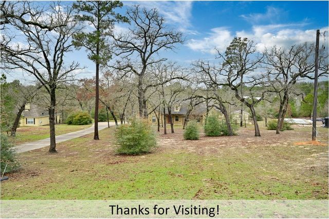 170 Woodland CT, Bastrop, TX 78602