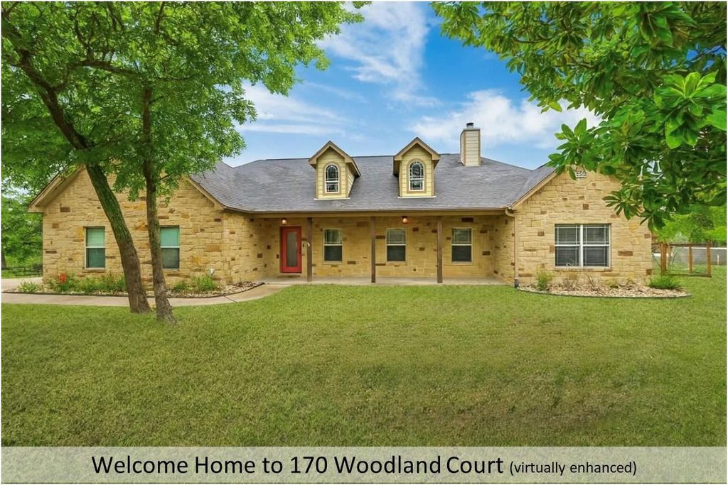 170 Woodland CT, Bastrop, TX 78602