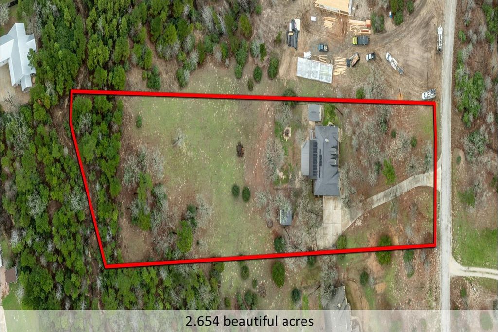 170 Woodland CT, Bastrop, TX 78602