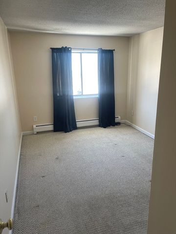 139 King St 306, Franklin, MA 02038