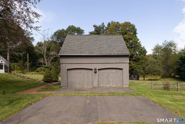 802 Charcoal Avenue, Middlebury, CT 06762