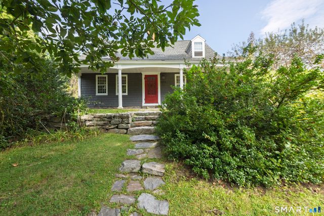 802 Charcoal Avenue, Middlebury, CT 06762
